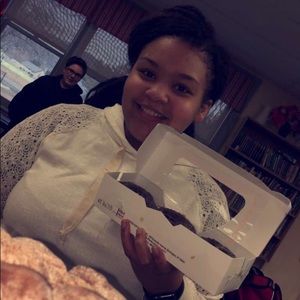 Meet your Posher, Emily